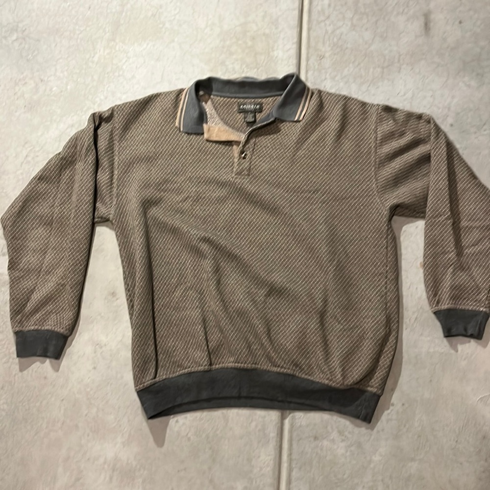 Men’s pull-over sweater